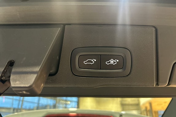 Volvo XC60 14 of 20