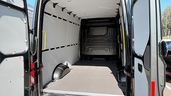 Volkswagen Crafter 21 of 24