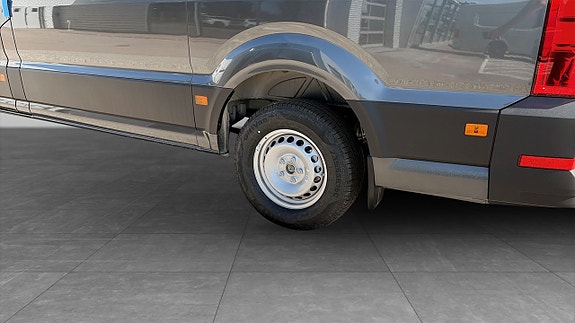 Volkswagen Crafter 11 of 24