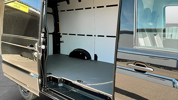 Volkswagen Crafter 12 of 12