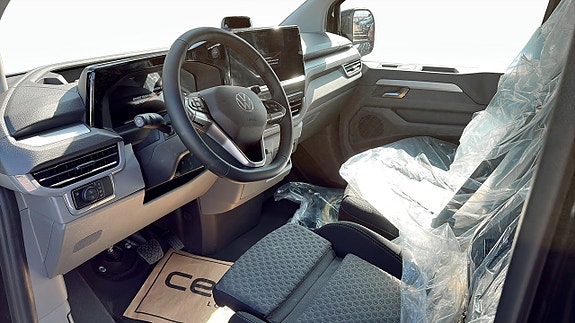 Volkswagen Transporter 7 of 12