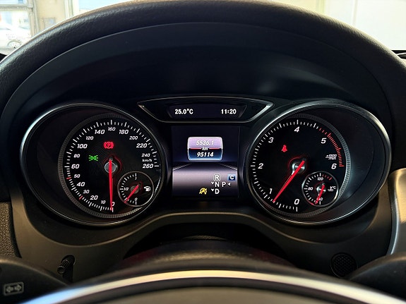 Mercedes-Benz CLA200 d 10 of 17