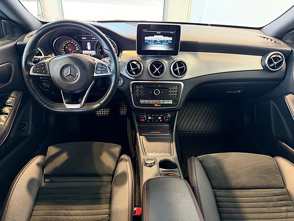 Mercedes-Benz CLA200 d 7 of 17