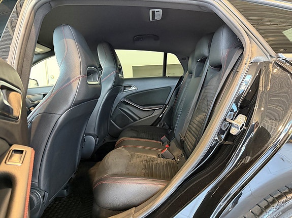 Mercedes-Benz CLA200 d 13 of 17