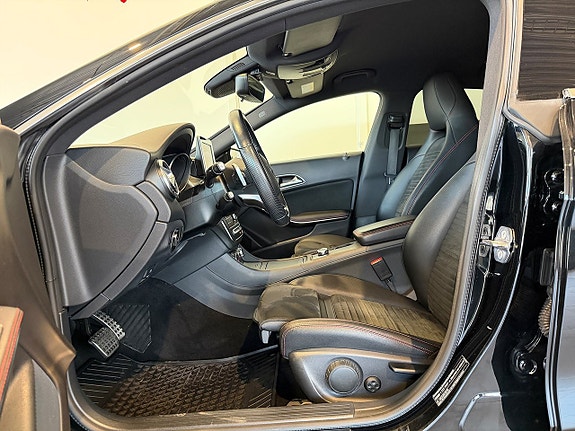 Mercedes-Benz CLA200 d 11 of 17