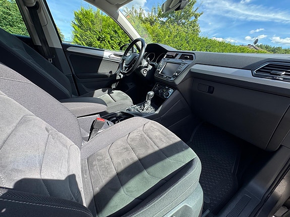 Volkswagen Tiguan 5 of 20