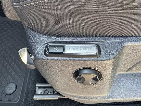 Volkswagen Tiguan 15 of 20