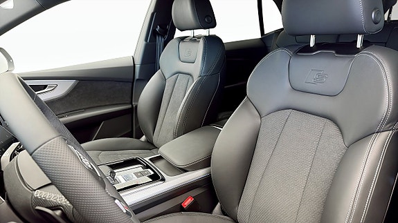 Audi Q8 8 of 13