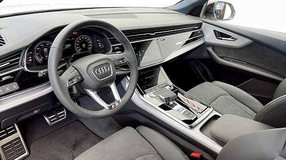 Audi Q8 7 of 13
