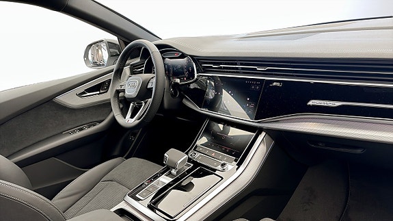 Audi Q8 11 of 13