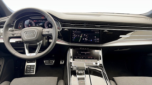 Audi Q8 10 of 13