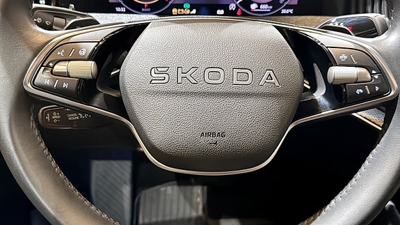 Skoda Superb 17 of 22