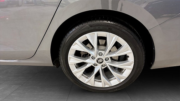 Skoda Superb 6 of 22