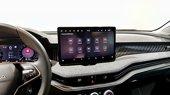 Skoda Superb 9 of 22