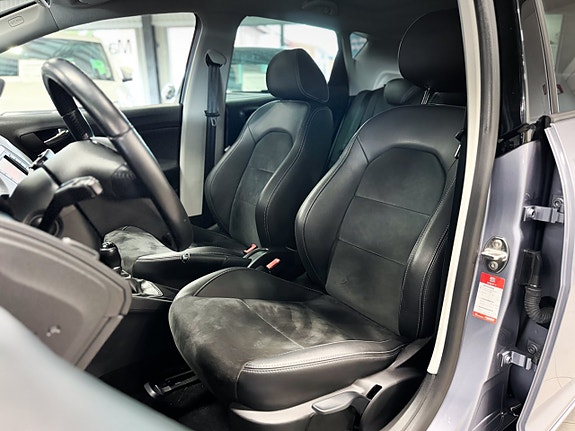 Seat Ibiza 9 of 17