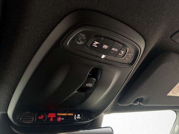 Volvo XC40 21 of 30