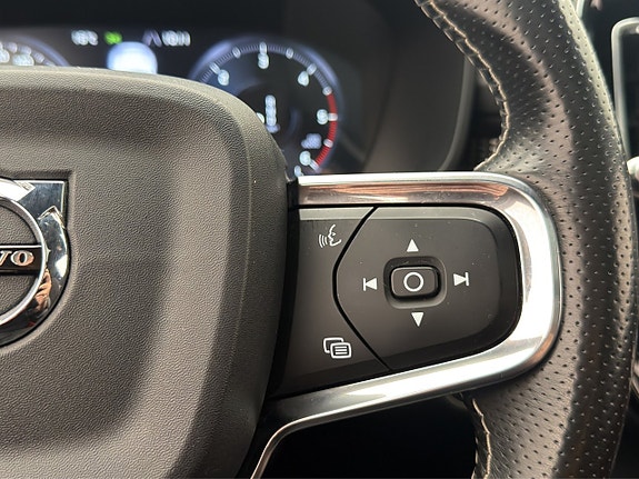 Volvo XC40 20 of 30