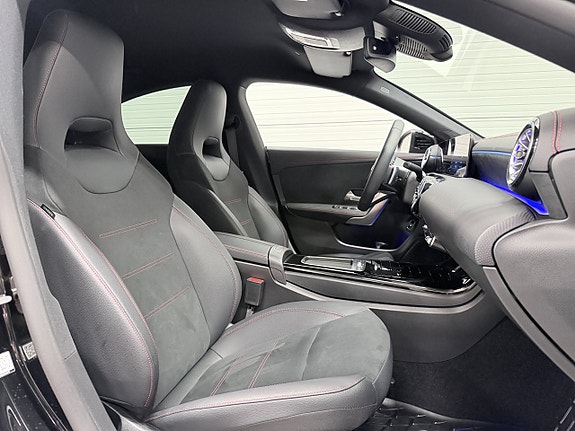 Mercedes-Benz CLA200 18 of 19