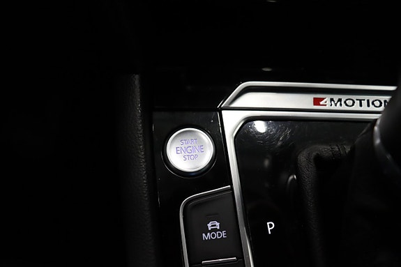 Volkswagen Passat 26 of 28