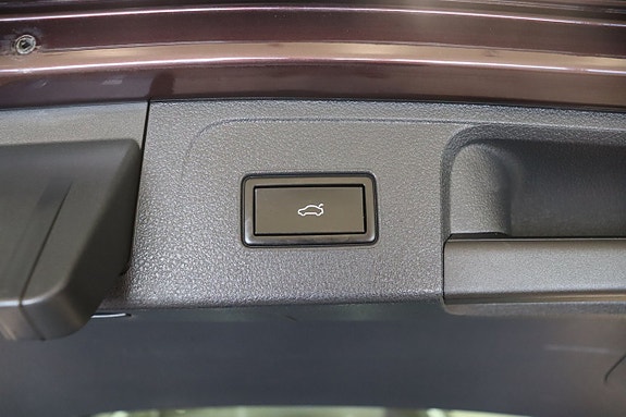 Volkswagen Passat 6 of 28