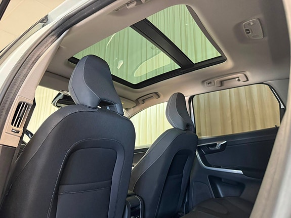 Volvo XC60 26 of 29