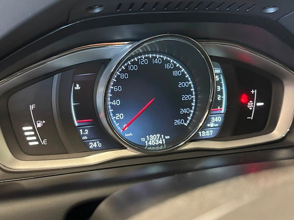Volvo XC60 13 of 29