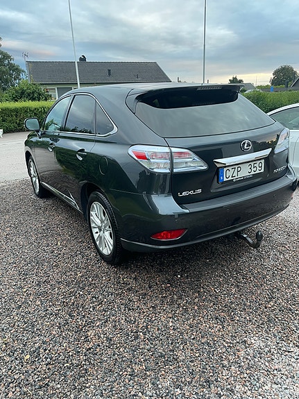 Lexus RX450h 2 of 10