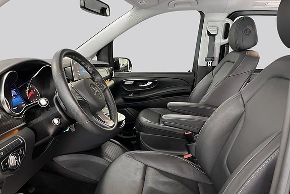 Mercedes-Benz V250 d 8 of 14