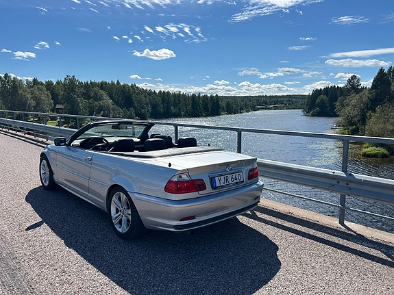 BMW 318Ci 3 of 5