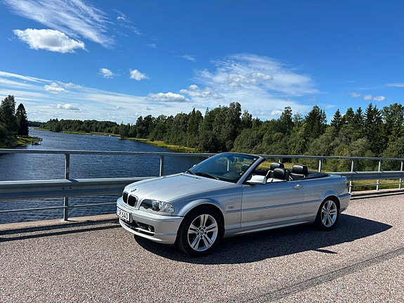 BMW 318Ci 2 of 5