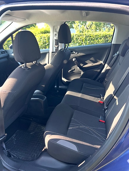 Peugeot 208 6 of 13