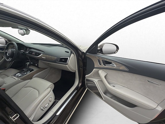 Audi A6 allroad 28 of 30