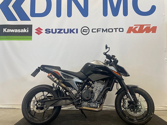 KTM 790 Duke "Coolt utrustning - dubbla slutrör"