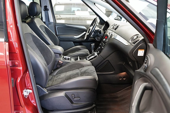 Ford S-MAX 15 of 27