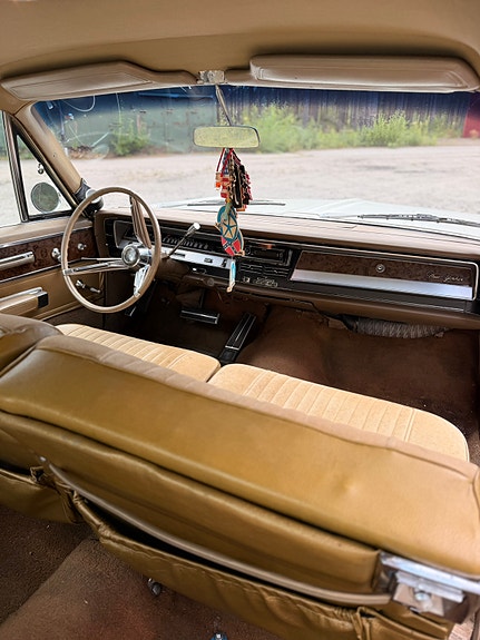 Chrysler New Yorker 9 of 11