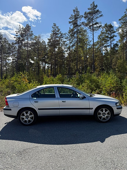 Volvo S60 4 of 14