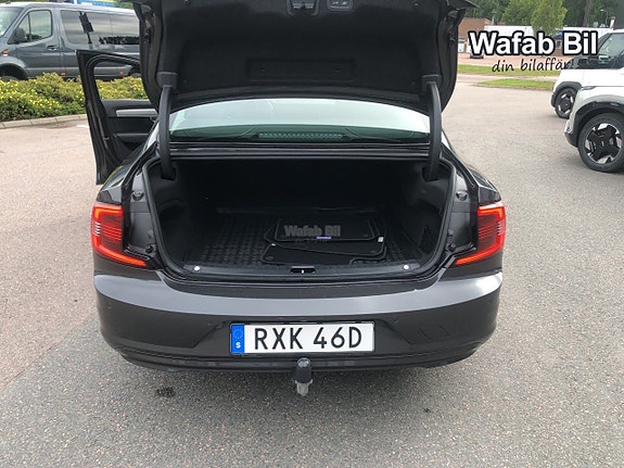 Volvo S90 14 of 15