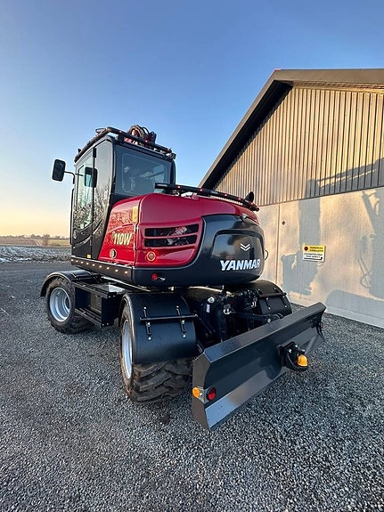 Yanmar B110W 3 of 8