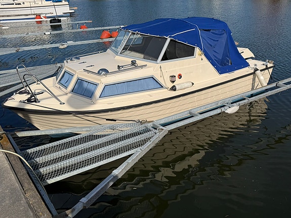Uttern 590 sänkt pris till 44000kr 2 of 6