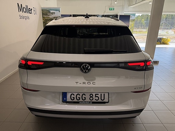 Volkswagen T-Roc 4 of 18