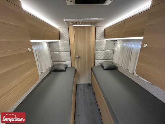 Adria Coral 670SLT 11 of 13