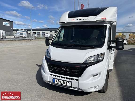 Adria Coral 670SLT 2 of 13