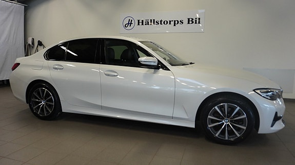 BMW 320d 2 of 25