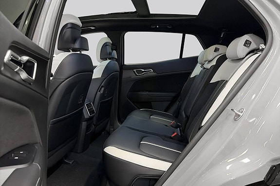Kia Sportage 9 of 17