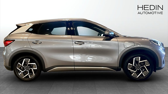 BYD Atto 3 4 of 12
