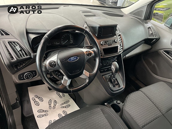 Ford Transit Connect 8 of 14
