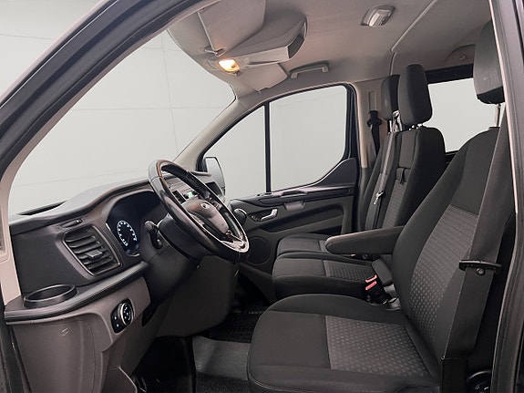 Ford Transit Custom 16 of 29