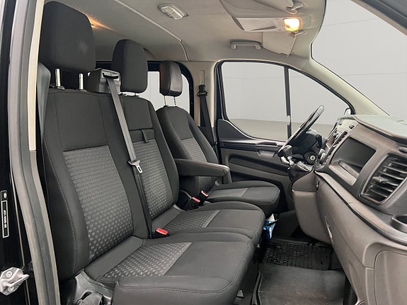 Ford Transit Custom 24 of 29