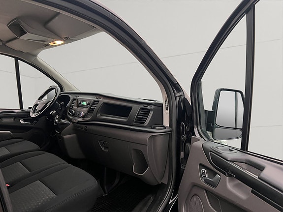 Ford Transit Custom 25 of 29