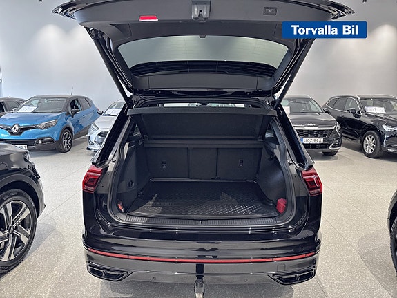 Volkswagen Tiguan 14 of 16